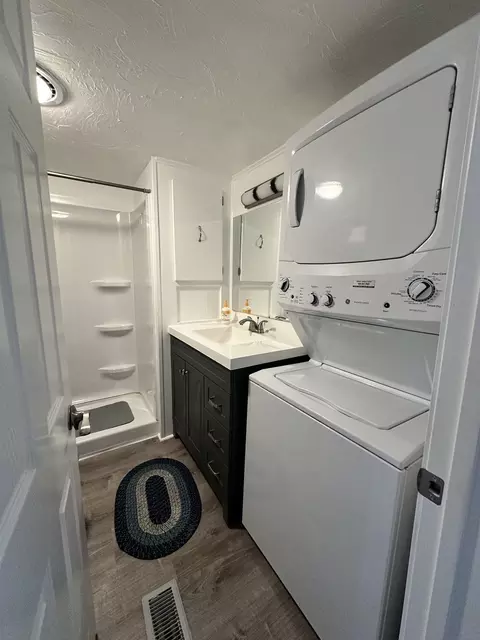 Bath - 77 Crown Dr #77, Wareham, MA 02576 photo 1 of 1