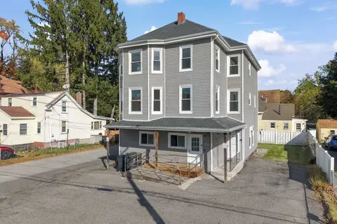 101 Hilldale Ave, Haverhill, MA 01832