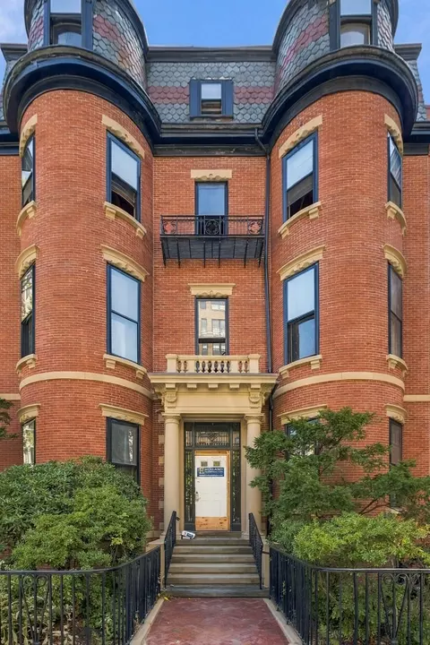 299 Beacon St, Boston, MA 02116