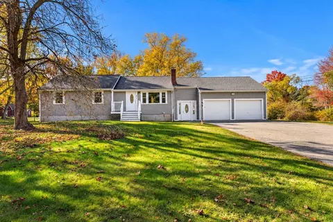 675 West St, Stoughton, MA 02072