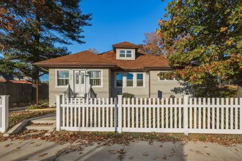 Exterior - 1502 Bay St, Springfield, MA 01109 photo 2 of 10