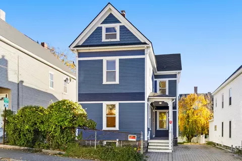 35 Seventh St, Lowell, MA 01850