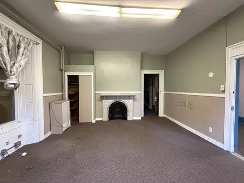 Living - 17-19 King St, Worcester, MA 01610 photo 1 of 8