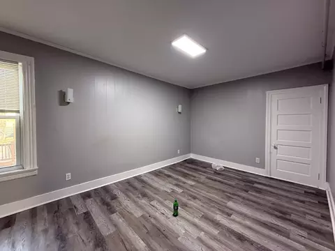 Living - 17-19 King St, Worcester, MA 01610 photo 5 of 8