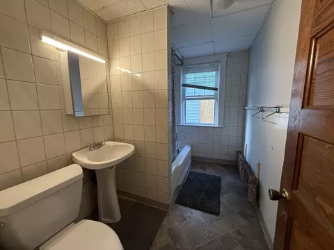 Bath - 17-19 King St, Worcester, MA 01610 photo 1 of 2