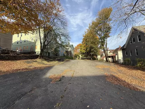 Exterior - 17-19 King St, Worcester, MA 01610 photo 4 of 7