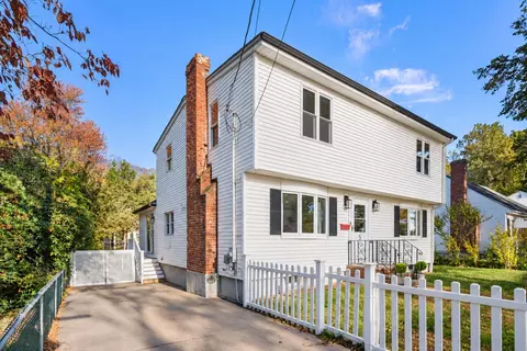 5 Dow Rd, Boston, MA 02132