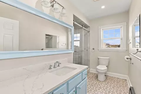 Bath - 105 Reed Ave, Everett, MA 02149 photo 2 of 3