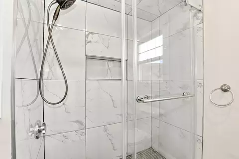 Bath - 105 Reed Ave, Everett, MA 02149 photo 3 of 3