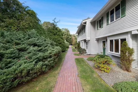 Exterior - 174 Lowell Rd #21B, Mashpee, MA 02649 photo 3 of 7
