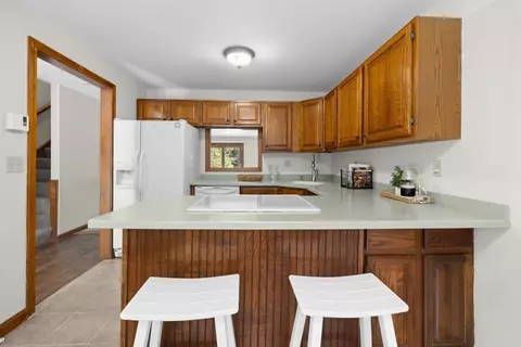 Kitchen - 174 Lowell Rd #21B, Mashpee, MA 02649 photo 1 of 4