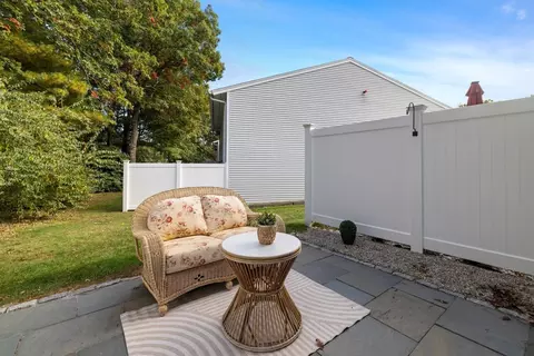 Exterior - 174 Lowell Rd #21B, Mashpee, MA 02649 photo 5 of 7