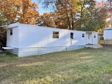 Exterior - 4 Pipit Dr, Chicopee, MA 01020 photo 1 of 3