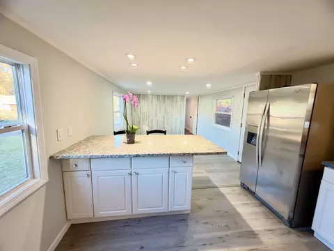 Kitchen - 4 Pipit Dr, Chicopee, MA 01020 photo 5 of 5
