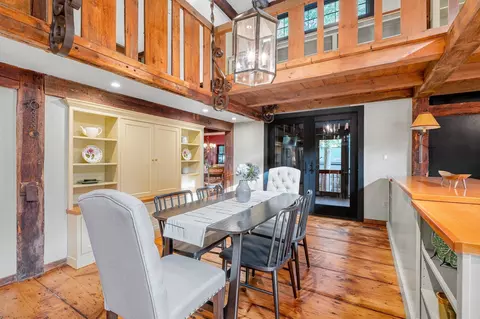 Dining - 603 Pearl St, Reading, MA 01867 photo 2 of 3