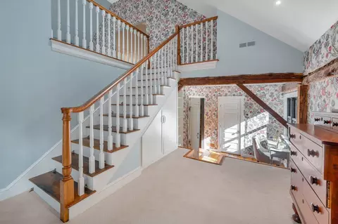 Entry Way - 603 Pearl St, Reading, MA 01867 photo 3 of 7