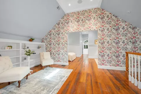 Entry Way - 603 Pearl St, Reading, MA 01867 photo 5 of 7