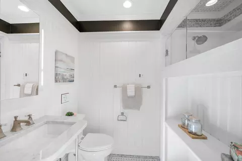 Bath - 603 Pearl St, Reading, MA 01867 photo 1 of 3