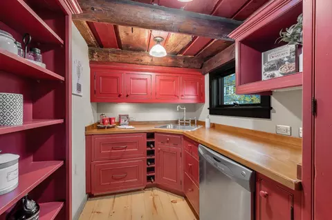 Kitchen - 603 Pearl St, Reading, MA 01867 photo 3 of 3