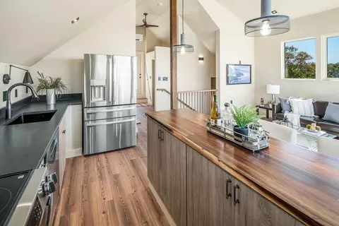 Kitchen - 86 E Main St #2, Gloucester, MA 01930 photo 2 of 2