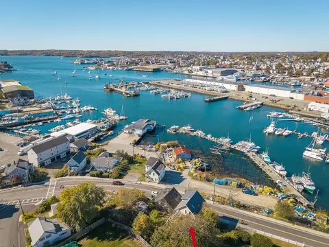 View/Area - 86 E Main St #2, Gloucester, MA 01930 photo 2 of 4