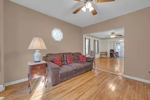 Living - 46 Lyman St, Worcester, MA 01603 photo 1 of 4