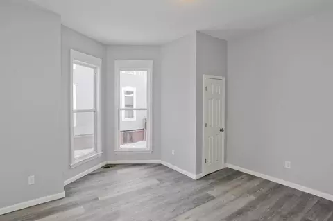 Bedroom - 64 Thompson St, Springfield, MA 01109 photo 8 of 9