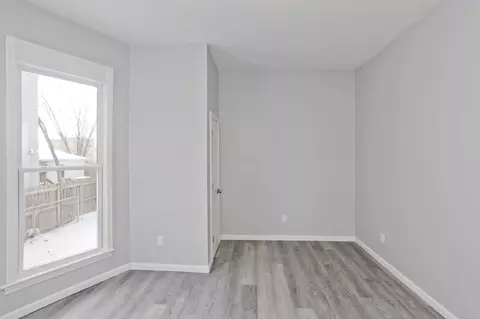 Bedroom - 64 Thompson St, Springfield, MA 01109 photo 6 of 9
