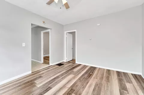 Entry Way - 108 Marble St, Springfield, MA 01105 photo 2 of 2