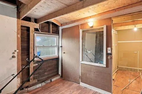 Entry Way - 62 Lorimer St, Indian Orchard, MA 01151 photo 4 of 4