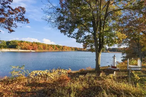 View/Area - 62 Lorimer St, Indian Orchard, MA 01151 photo 1 of 2
