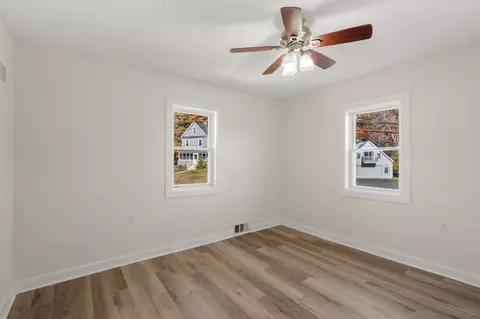 Bedroom - 133 Grattan St, Chicopee, MA 01020 photo 5 of 6