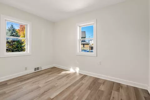 Bedroom - 133 Grattan St, Chicopee, MA 01020 photo 1 of 6