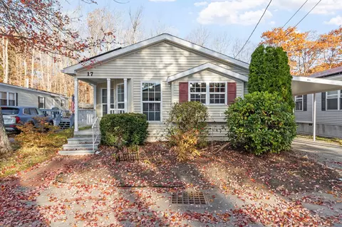 17 Lewis St, Rutland, MA 01543