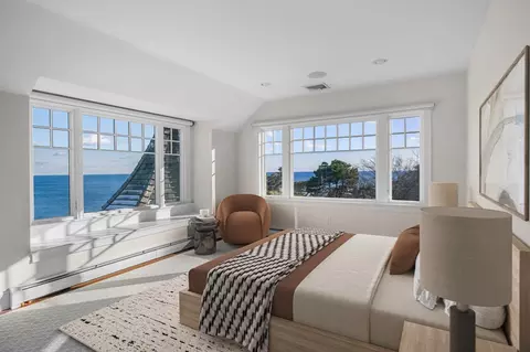 Bedroom - 349 Ocean Ave, Marblehead, MA 01945 photo 2 of 4