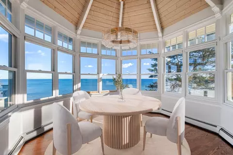 Dining - 349 Ocean Ave, Marblehead, MA 01945 photo 1 of 3
