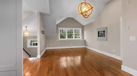 Living - 349 Ocean Ave, Marblehead, MA 01945 photo 4 of 9