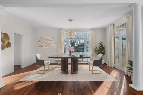 Dining - 349 Ocean Ave, Marblehead, MA 01945 photo 3 of 3
