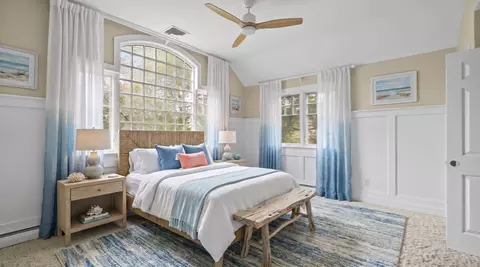 Bedroom - 349 Ocean Ave, Marblehead, MA 01945 photo 4 of 4
