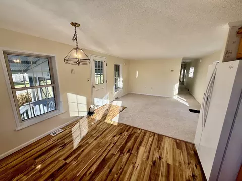 Living - 14 Riverview Cir, Brimfield, MA 01010 photo 2 of 4