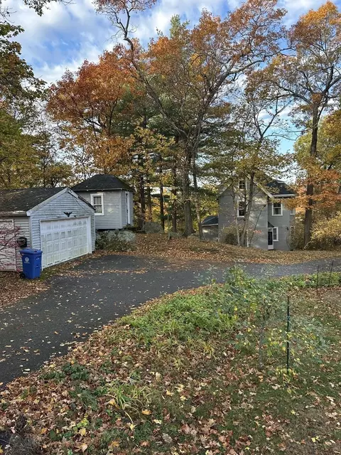 Exterior - 16 Pine St, Wakefield, MA 01880 photo 8 of 8
