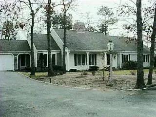464 Bay Ln, Centerville, MA 02632 photo 2