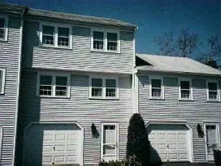 110 W Main St #5, Hyannis, MA 02601 photo 2