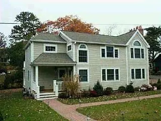 435 Williston Rd, Sagamore Beach, MA 02562 photo 1