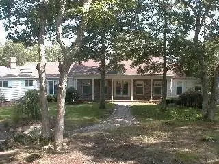 35 Brandywine Ct, Cotuit, MA 02635 photo 1