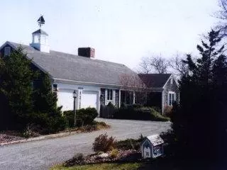 76 Deacon Ct, Barnstable, MA 02630 photo 1
