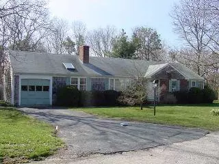 23 Tomahawk Dr, Centerville, MA 02632 photo 1