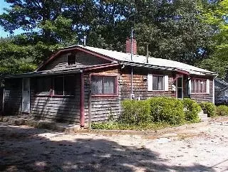 4 Hoover Ave, Wareham, MA 02571 photo 1