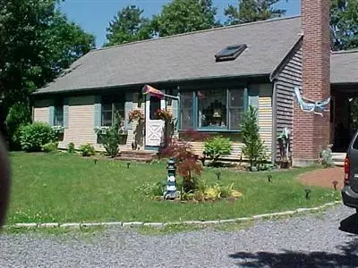 325 Skunknet Rd, Centerville, MA 02632 photo 1