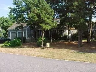 112 Meadowbrook Rd, Mashpee, MA 02649 photo 1